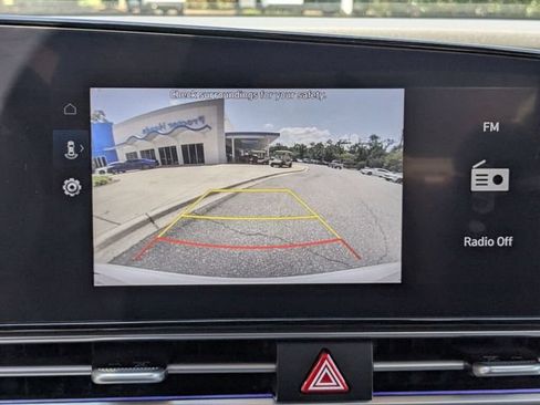 Used 2024 Hyundai Elantra SEL w/ Convenience Package FWD image 22