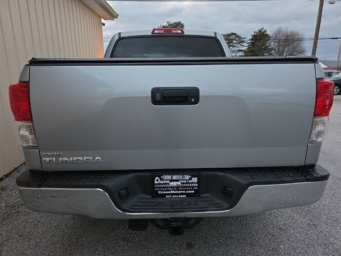 Used 2013 Toyota Tundra 2WD CrewMax w/ SR5 Pkg image 9
