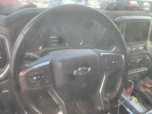 Used 2022 Chevrolet Silverado 1500 RST w/ Z71 Off-Road Package AWD/4WD image 8
