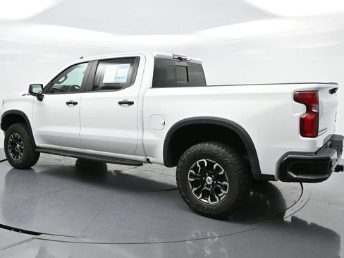 Used 2023 Chevrolet Silverado 1500 ZR2 w/ Technology Package AWD/4WD image 5