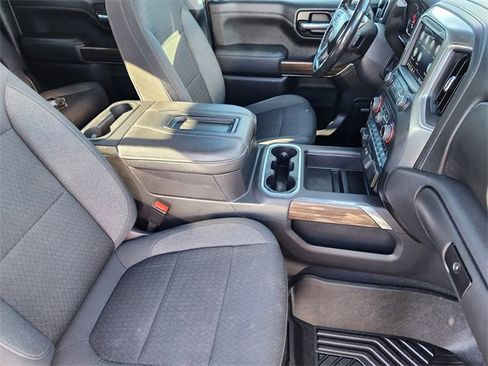 Used 2021 Chevrolet Silverado 1500 RST image 22
