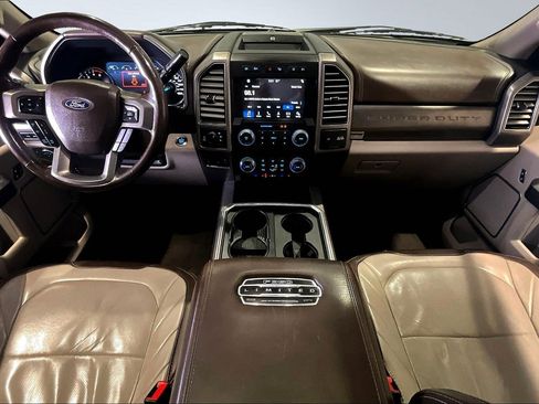 Used 2019 Ford F350 Limited image 8