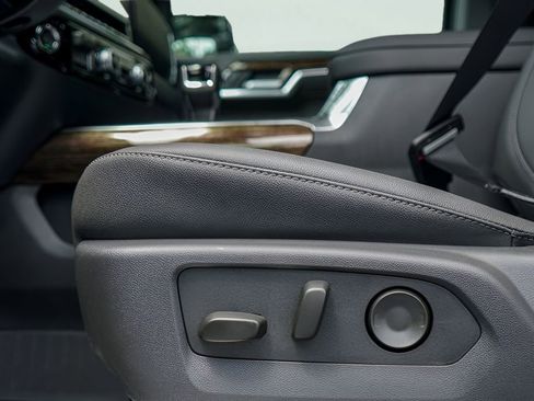New 2026 GMC Sierra 1500 Elevation w/ Elevation Premium Package AWD/4WD image 18