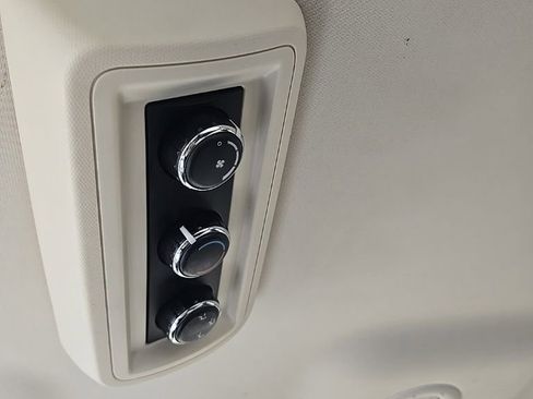 Used 2009 Dodge Journey SXT w/ Flexible Seating Group FWD image 13