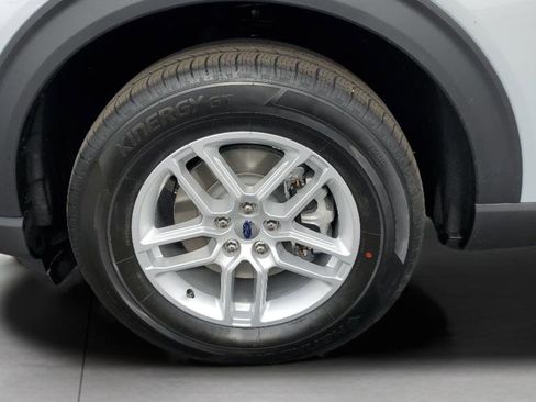 New 2026 Ford Explorer Active image 12