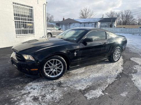 Used 2012 Ford Mustang Premium image 1