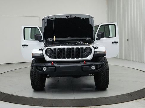 New 2026 Jeep Wrangler Unlimited Rubicon AWD/4WD image 10