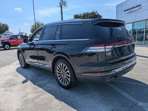 Used 2023 Lincoln Aviator Reserve w/ Equipment Group 201A AWD/4WD image 6