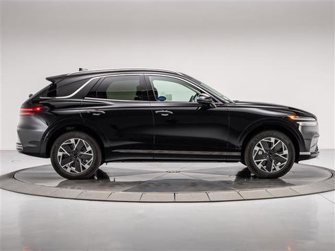 New 2026 Genesis Electrified GV70 image 6