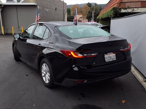 Certified 2025 Toyota Camry LE image 6