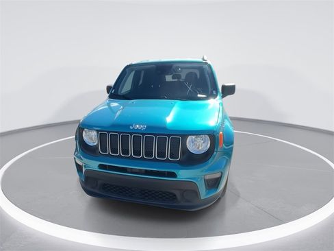 Used 2022 Jeep Renegade Sport w/ Sport Appearance Group image 3
