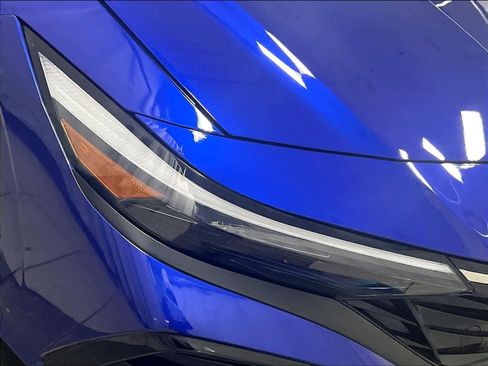 Used 2025 Hyundai Elantra SEL image 33