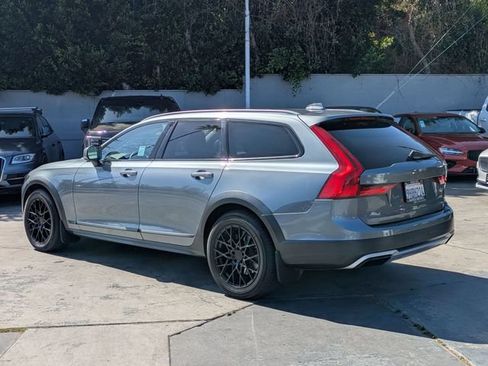 Used 2018 Volvo V90 T5 Cross Country w/ Convenience Package AWD/4WD image 5
