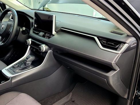 Certified 2025 Toyota RAV4 XLE image 26