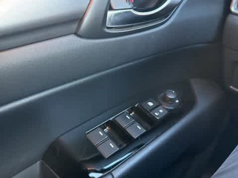 Used 2023 MAZDA CX-5 AWD 2.5 S w/ Preferred Package image 18