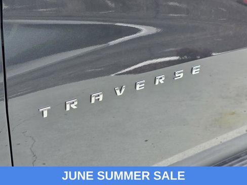 Used 2018 Chevrolet Traverse LT FWD image 35