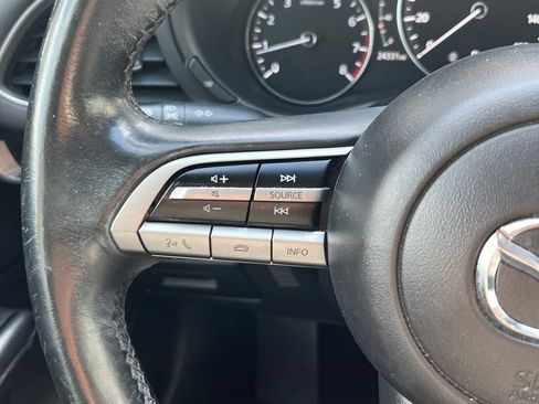 Used 2023 MAZDA MAZDA3 s FWD image 21