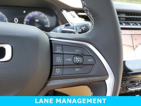 New 2025 Jeep Grand Cherokee Limited image 14