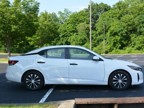 Used 2024 Nissan Sentra S FWD image 4
