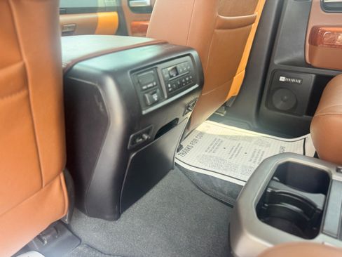 Used 2019 Toyota Sequoia Platinum AWD/4WD image 32