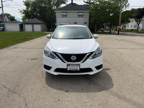 Used 2017 Nissan Sentra SV FWD image 2