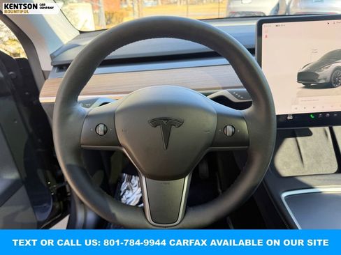 Used 2023 Tesla Model Y Long Range image 17