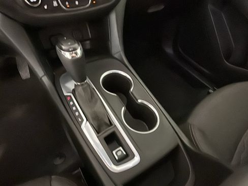Used 2018 Chevrolet Equinox LT FWD image 24