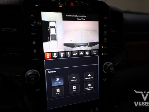 Used 2024 RAM 2500 Limited w/ Safety Group image 26