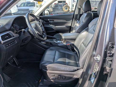 Used 2020 Kia Telluride SX w/ Towing Package AWD/4WD image 25