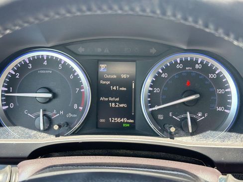 Used 2018 Toyota Highlander XLE FWD image 18
