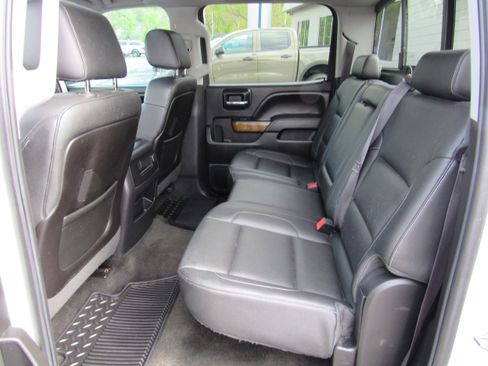 Used 2014 GMC Sierra 1500 SLT w/ SLT Crew Cab Value Package AWD/4WD image 27