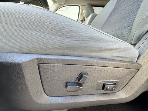 Used 2016 RAM 1500 Lone Star image 13