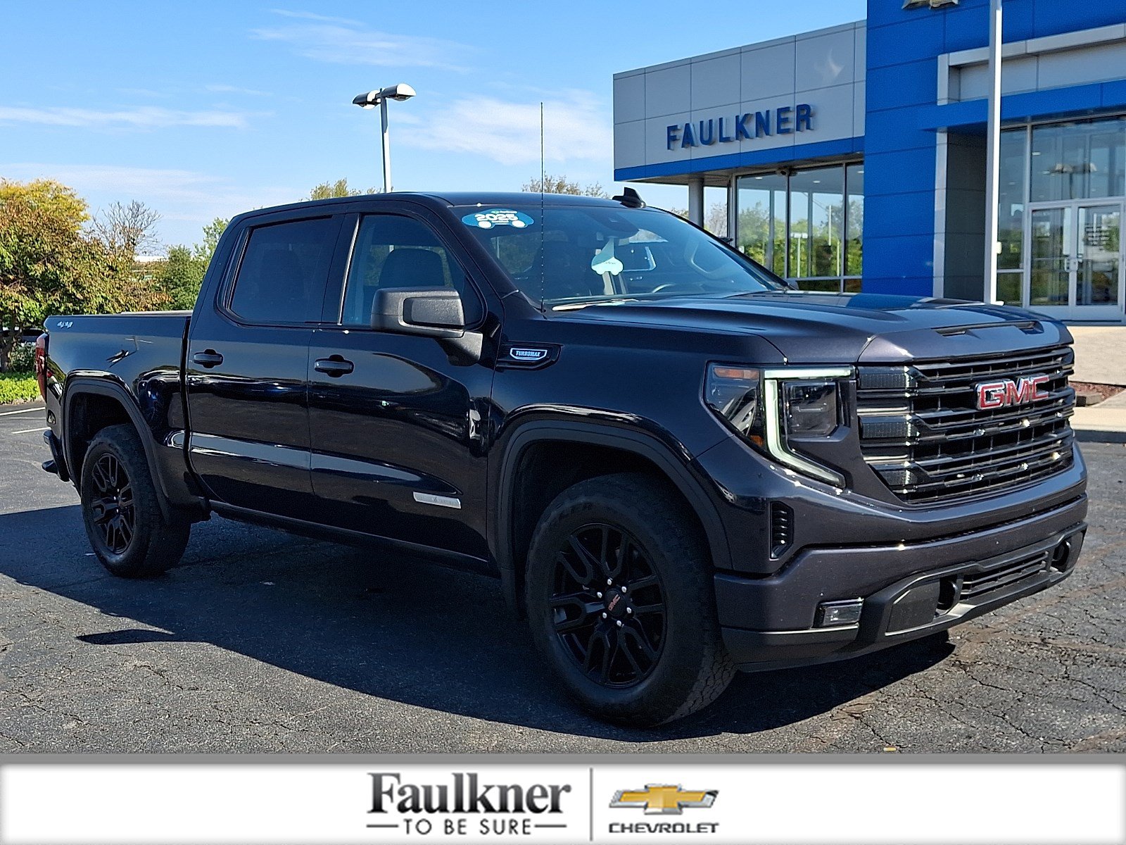 Certified 2025 GMC Sierra 1500 Elevation AWD/4WD image 1