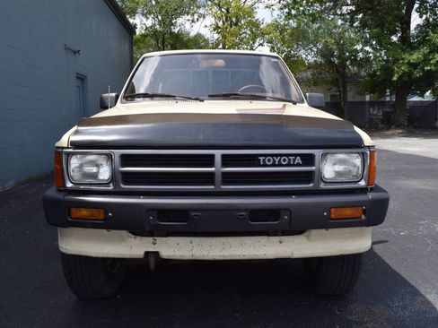 Used 1988 Toyota Pickup SR5 image 12
