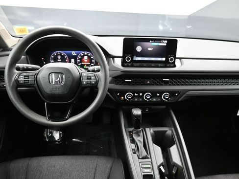 Used 2023 Honda Accord EX image 20
