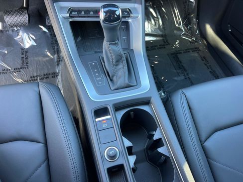 New 2025 Audi Q3 2.0T Premium image 24