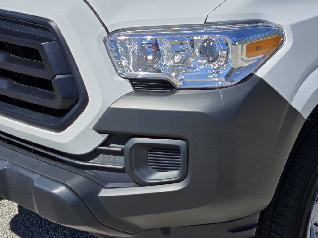 Used 2022 Toyota Tacoma SR RWD image 9