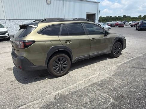 Used 2025 Subaru Outback Onyx Edition AWD/4WD image 5