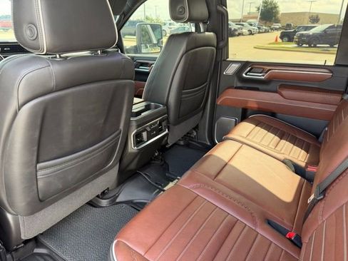 Used 2024 GMC Sierra 2500 Denali Ultimate w/ Max Trailering Package AWD/4WD image 21