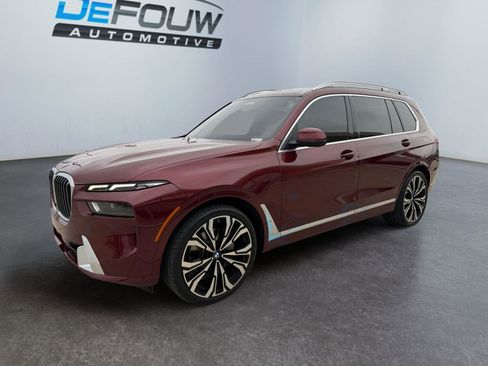 Used 2024 BMW X7 xDrive40i w/ Executive Package image 15