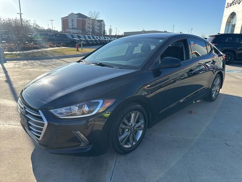 Used 2018 Hyundai Elantra Value Edition w/ Cargo Package image 3