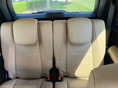 Certified 2025 Mercedes-Benz GLS 450 4MATIC image 34