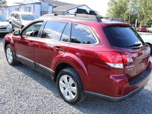 Used 2011 Subaru Outback 3.6R Limited w/ PWR Moonroof Pkg image 9