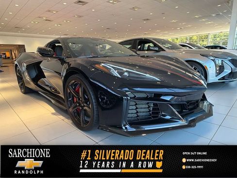 Used 2024 Chevrolet Corvette Z06 RWD image 1