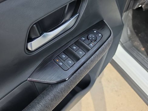 New 2026 Nissan Kicks SV w/ SV Premium Package FWD image 13