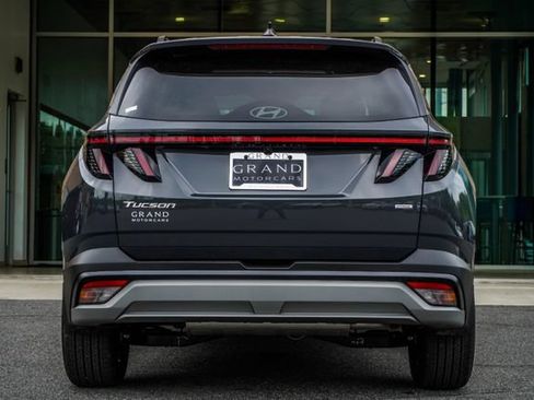 Certified 2025 Hyundai Tucson SEL AWD/4WD image 11