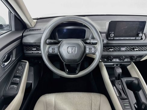 Certified 2023 Honda Accord EX image 22
