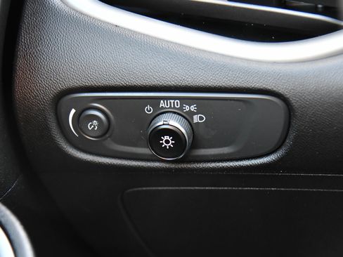 Used 2024 Chevrolet Malibu LT image 30