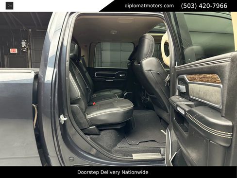 Used 2019 RAM 2500 Laramie image 22