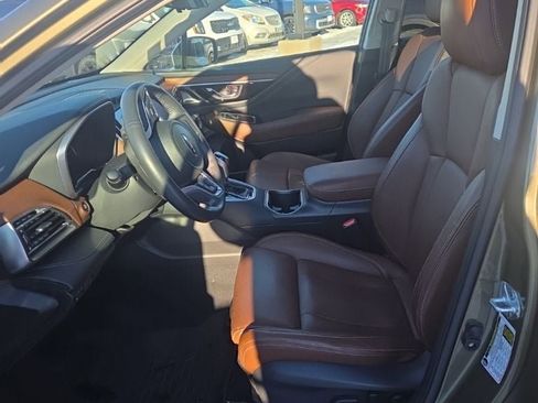 Used 2023 Subaru Outback Touring w/ Popular Package #2 image 13